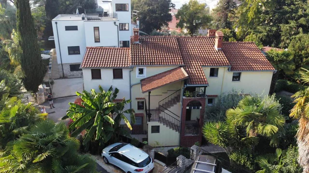 Apartment Apartmani Esmeralda Rovinj Croatia