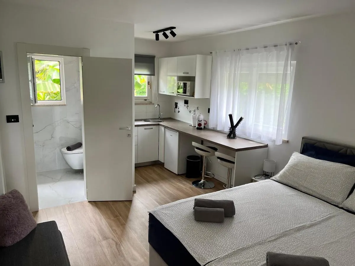 Apartmani Esmeralda Rovinj Croatia