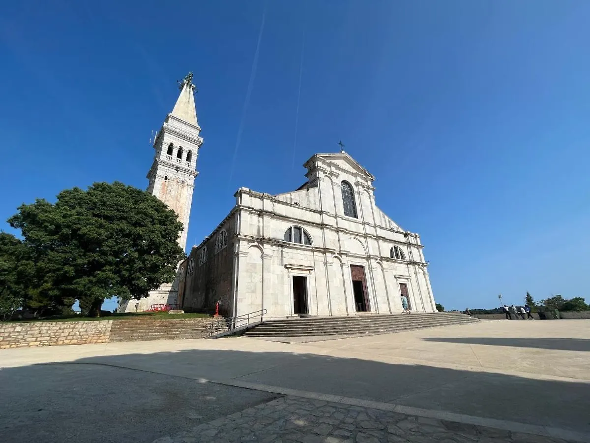 Apartmani Esmeralda Rovinj Croatia